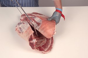 Breast – untrimmed Meat Cut Spec Step 1